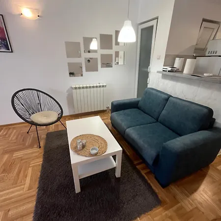 Apartment Manu