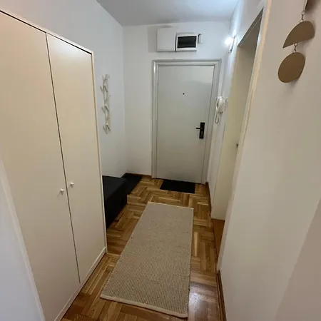 Apartment Manu
